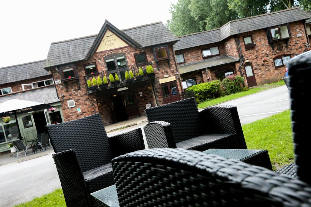 Fairways Lodge & Leisure Club Prestwich Exterior photo